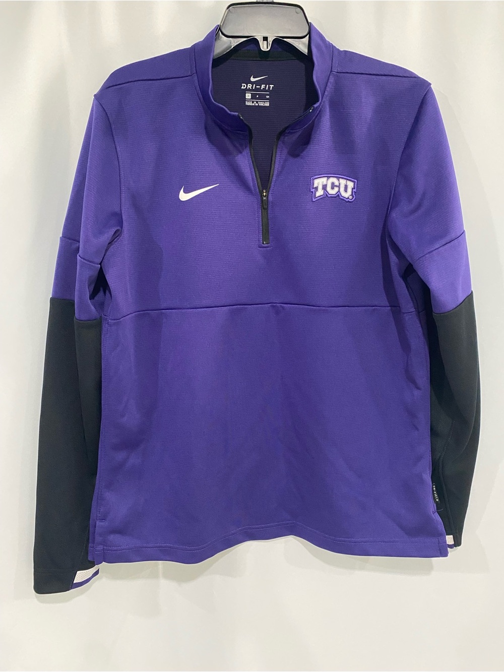 TCU Fear the Frog Nike Dri-Fit Menโs Small quarter zip pullover Like New
